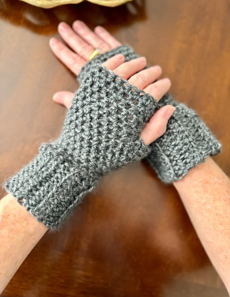 crochet pattern for easy fingerless gloves