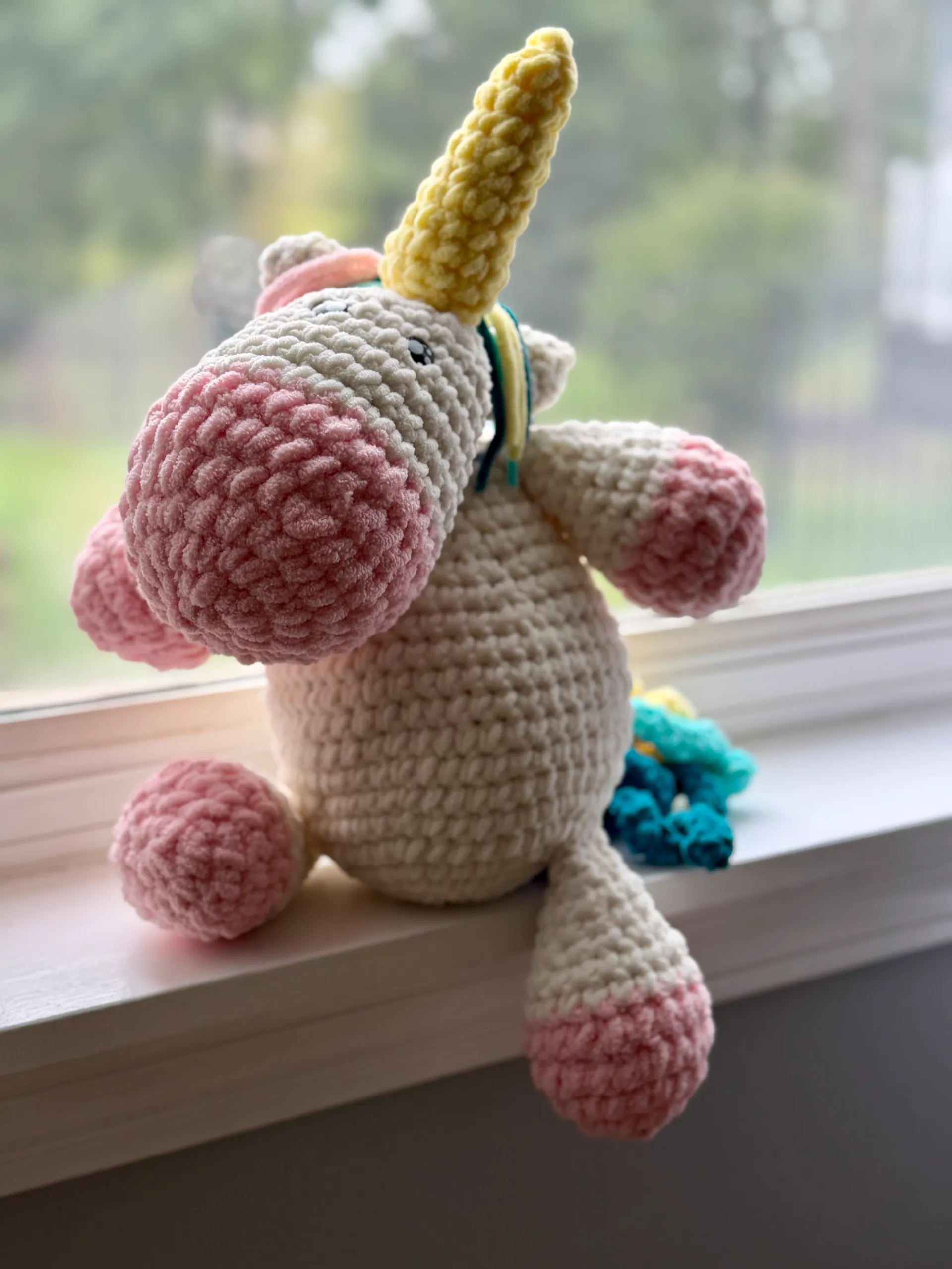 Daisy Glitterbomb plushie crochet unicorn